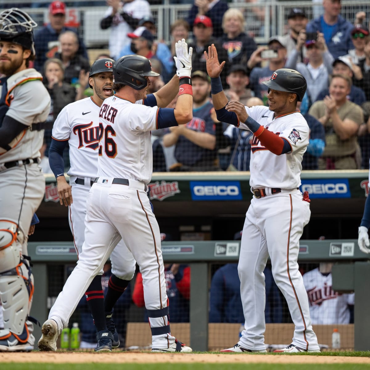 McKinstry's early 2-run single leads the Tigers over the Twins 3-2 – The  Oakland Press