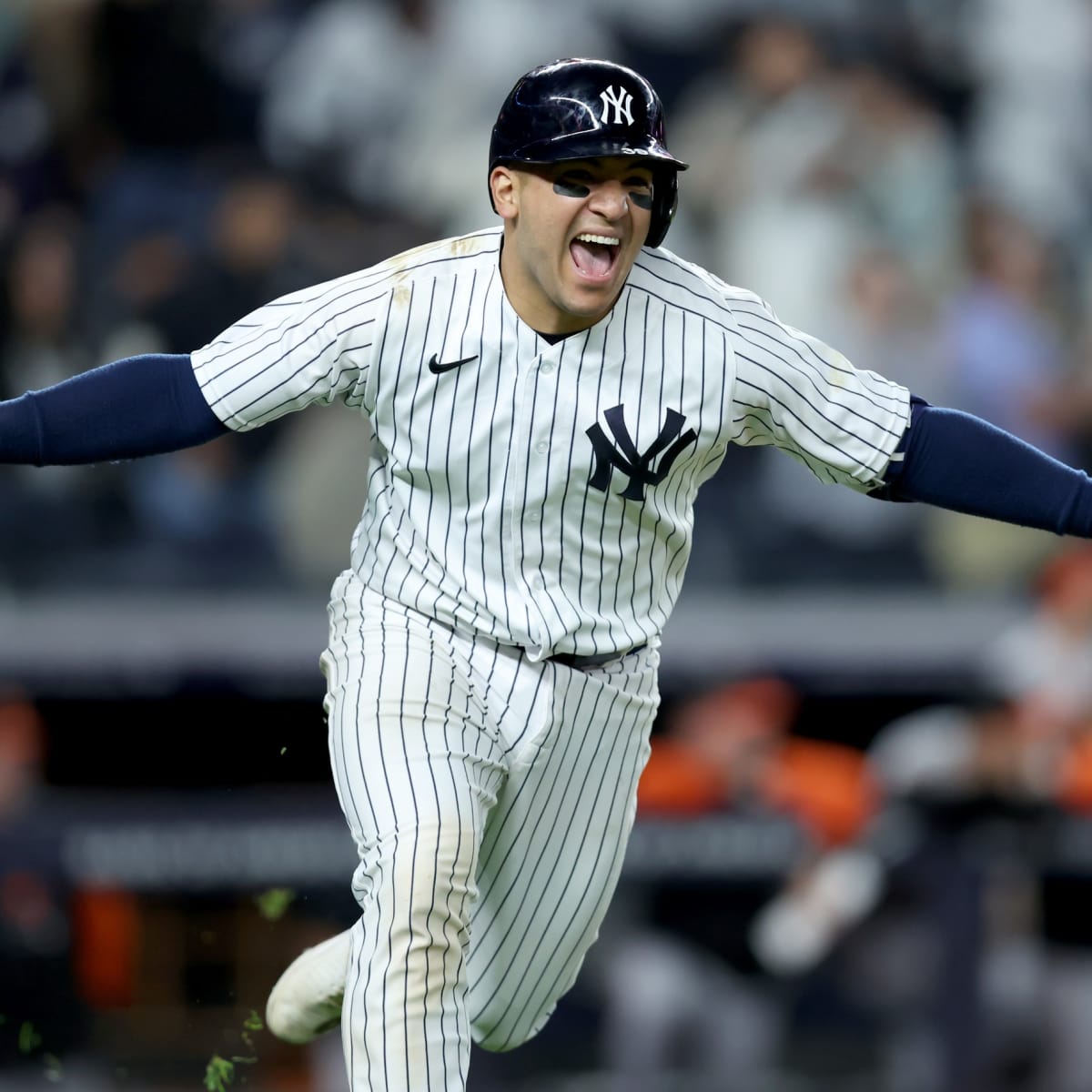 New York Yankees C Jose Trevino Honors Late Dad With Walk-Off Hit Against  Baltimore Orioles - Sports Illustrated NY Yankees News, Analysis and More