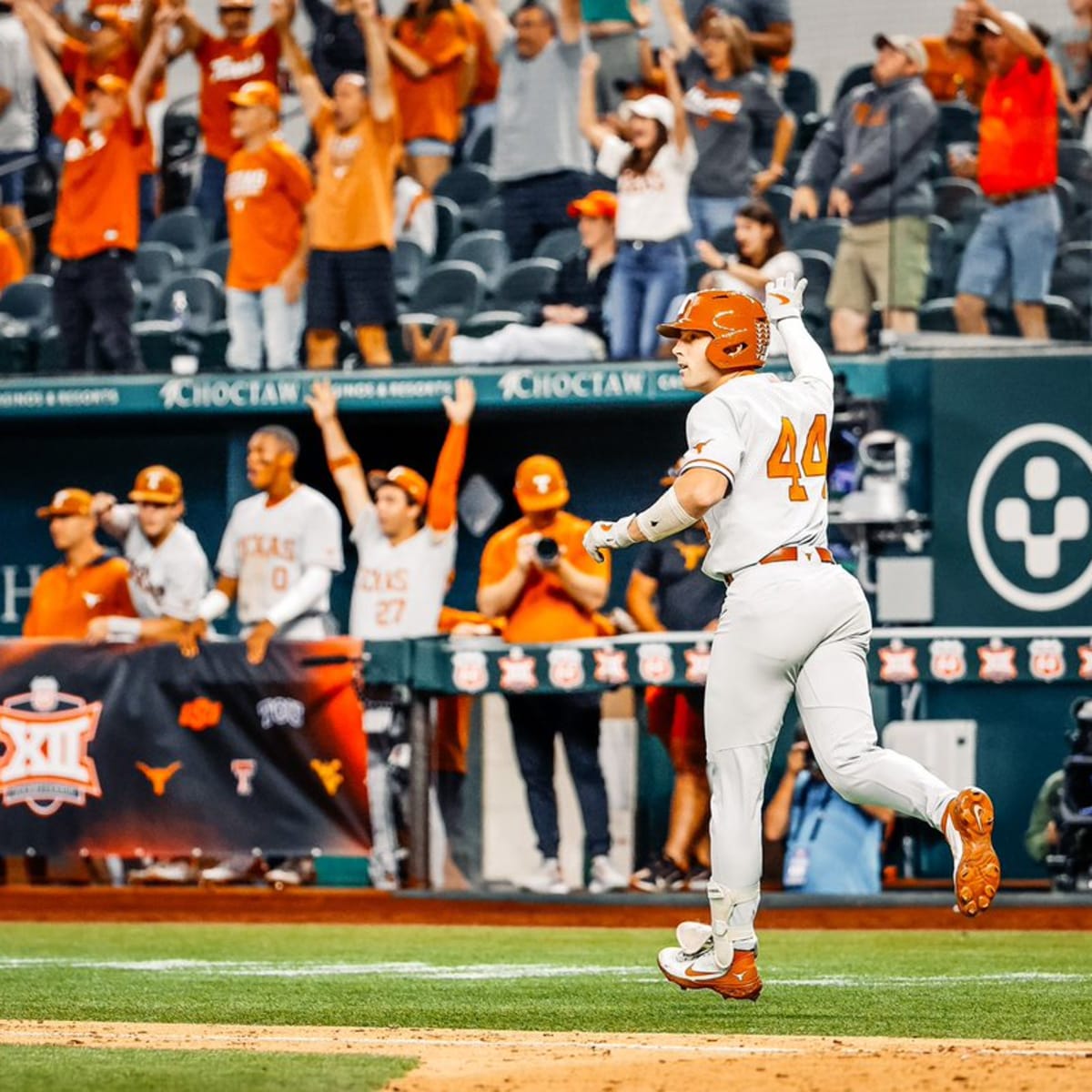 Texas Longhorns baseball: Quirky walk-off win clinches Big 12 series over  No. 14 Texas Tech Red Raiders