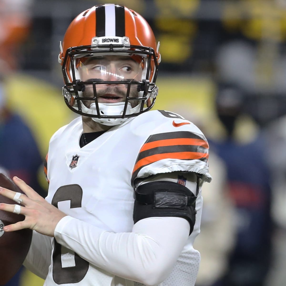 NFL Week 1 expert picks: Chargers host Raiders, Baker Mayfield faces Browns  - Sports Illustrated