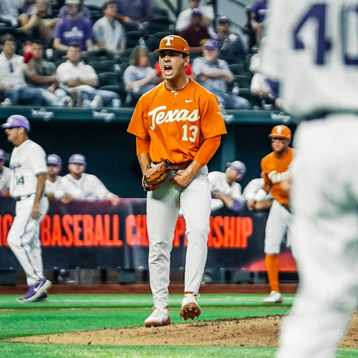 Texas Longhorns baseball: Quirky walk-off win clinches Big 12