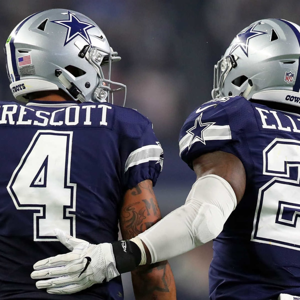 Cowboys' Ezekiel Elliott played most of 2021 season with torn PCL