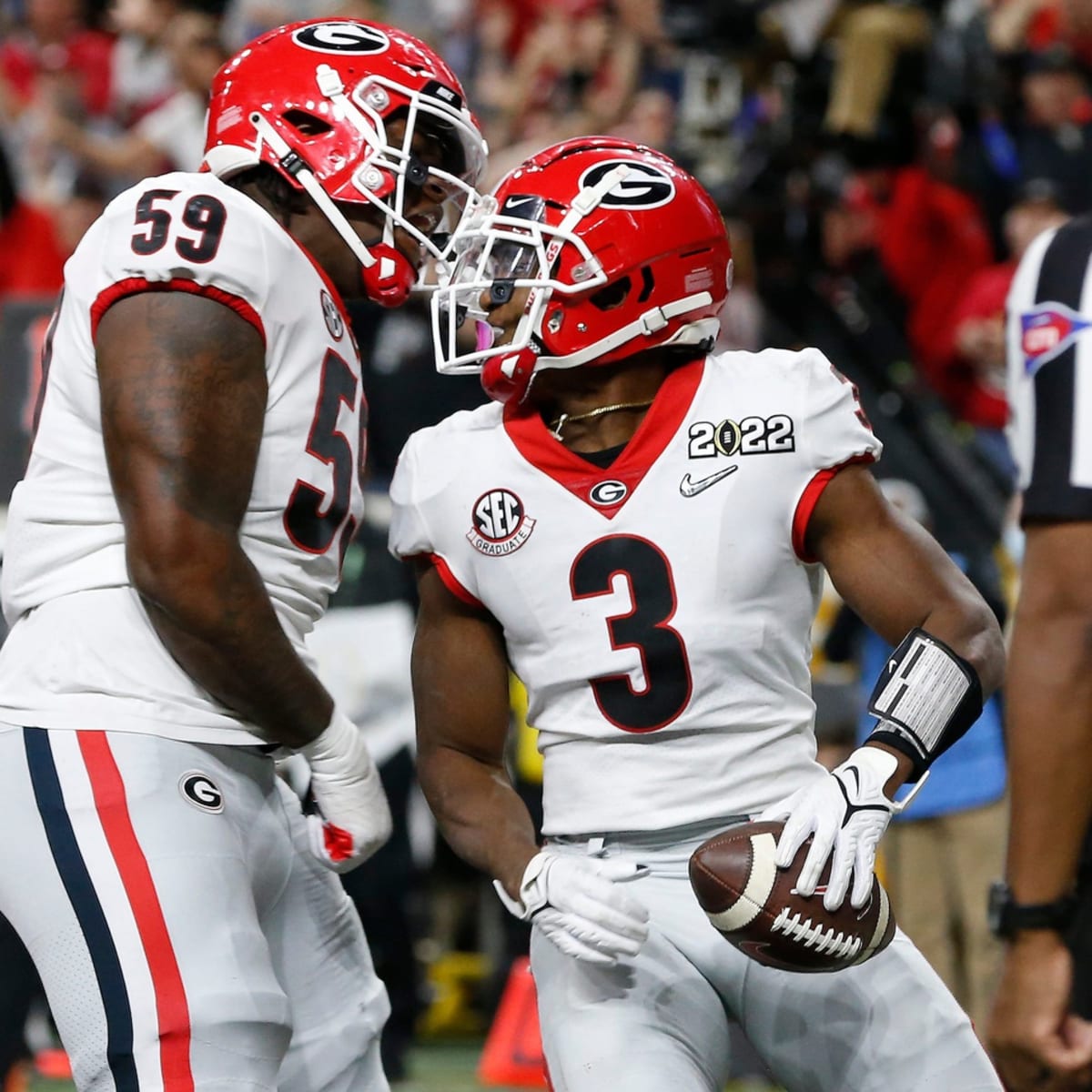 Look: First images of fourth-round RB Zamir White in full Raiders uniform