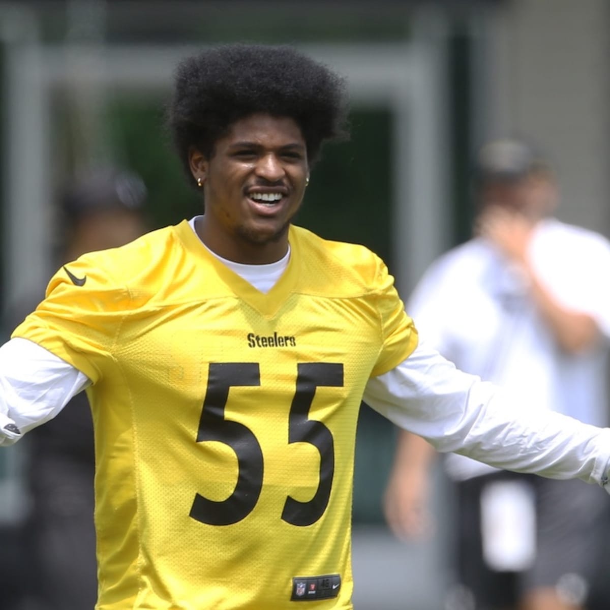 Steelers' frustration mounting with Devin Bush: Former first-round LB not  developing as Pittsburgh had hoped 