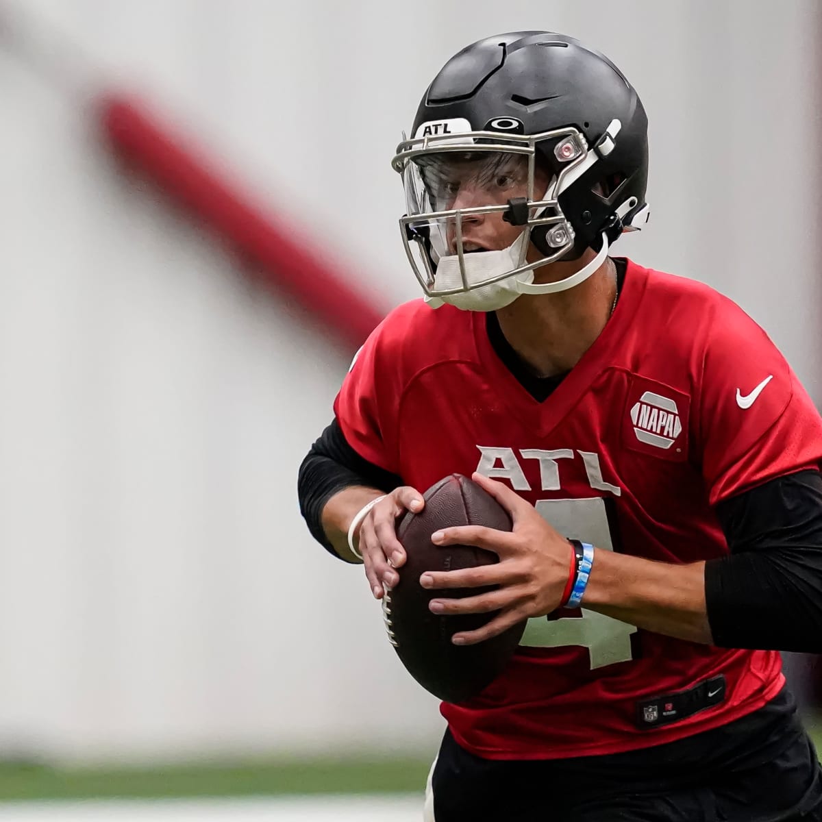 Desmond Ridder Wearing No. 4 With the Atlanta Falcons - All Bearcats