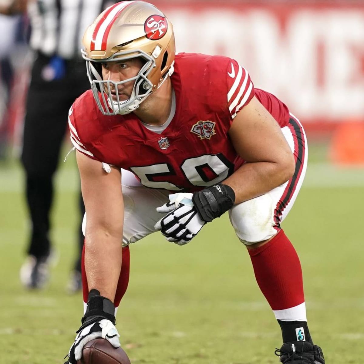 49ers Center Alex Mack, Three-Time All-Pro, Announces Retirement