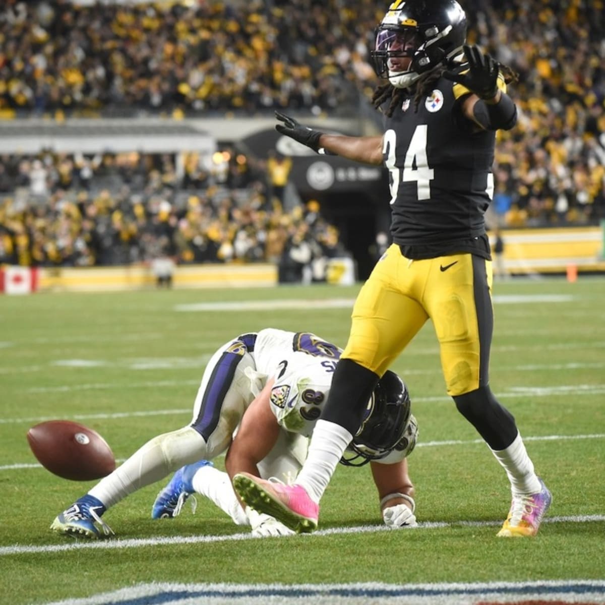 OCT 2nd, 2022: Terrell Edmunds #34 during the Pittsburgh Steelers