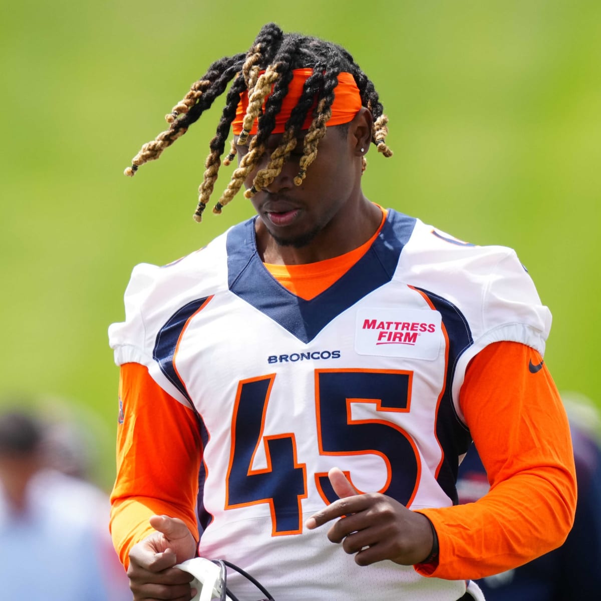 Denver Broncos: Check out these highlights of OLB Christopher Allen