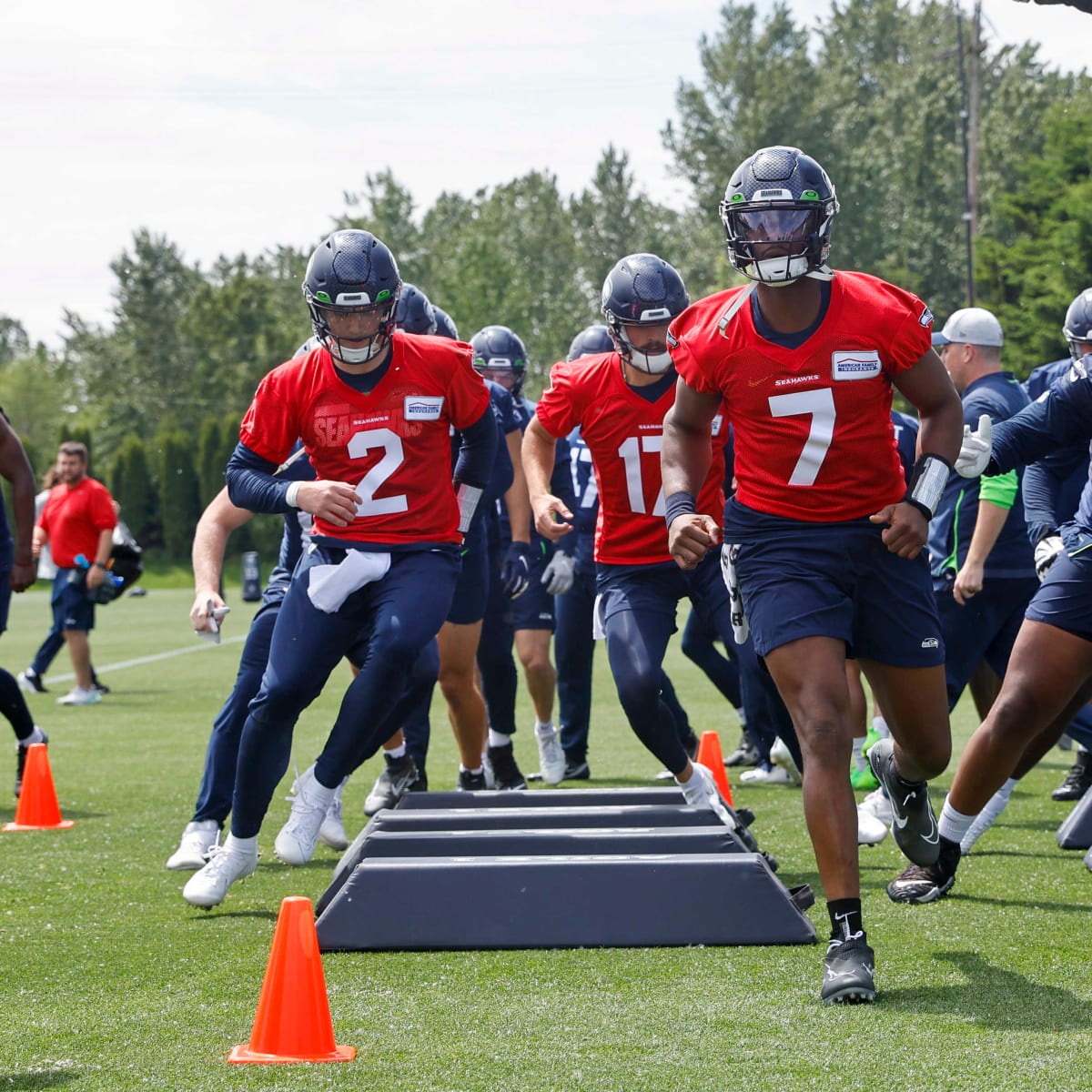 Seahawks' Drew Lock out for preseason game vs. Bears due to COVID-19 – NBC  Sports Chicago