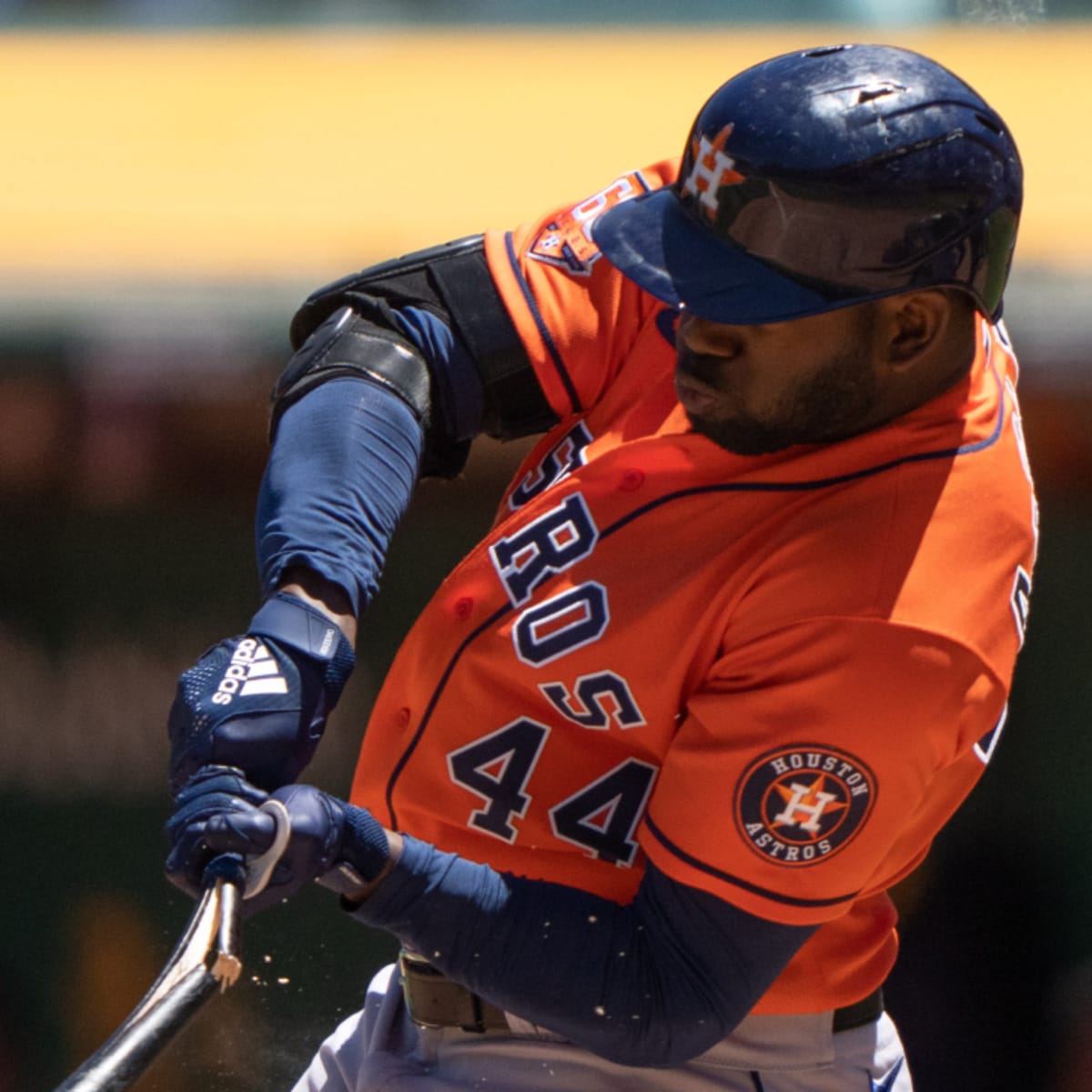 Houston Astros, Yordan Alvarez agree to six-year contract extension