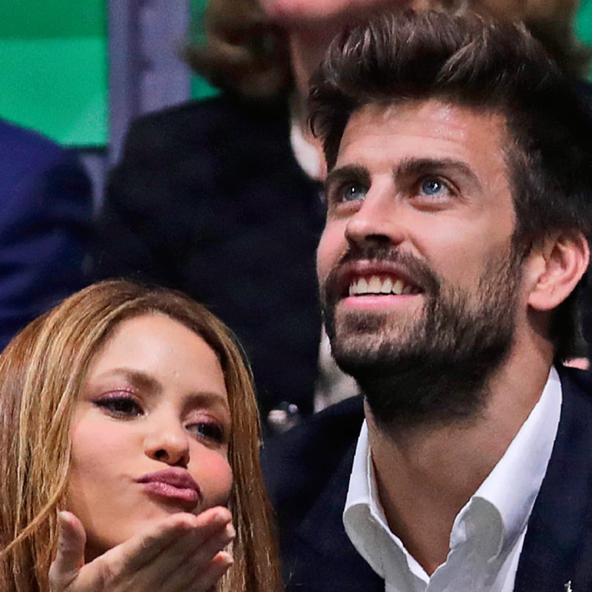 Shakira and soccer star Gerard Piqué confirm split