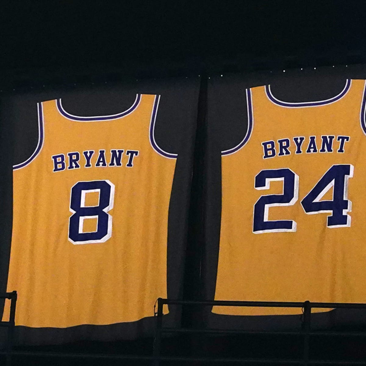 Kobe Bryant rookie jersey sells for record $3.69 million - Los