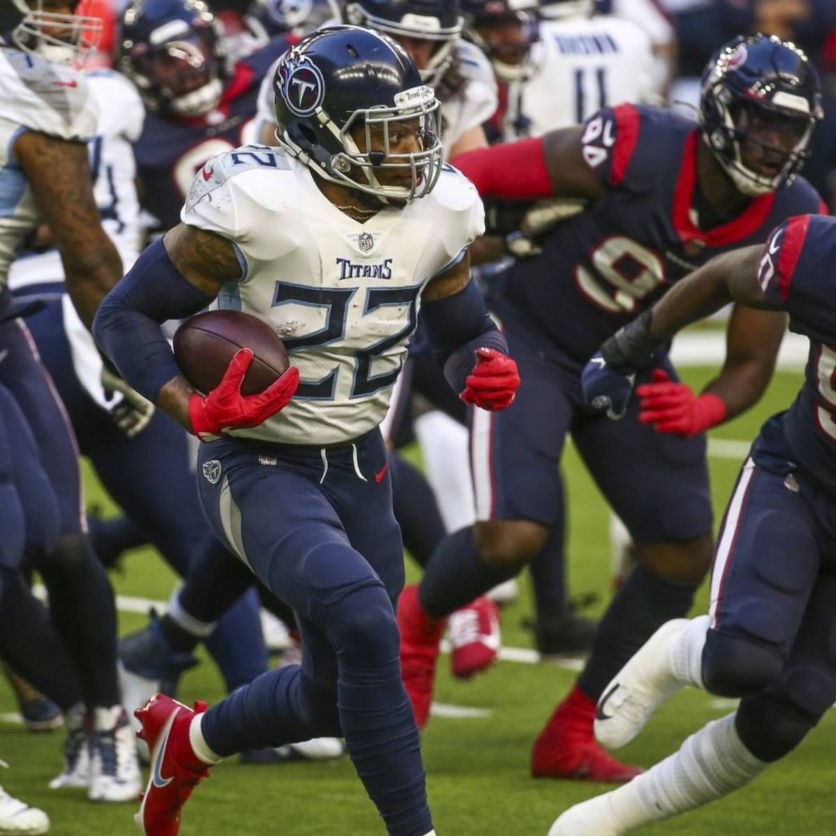 Derrick Henry's body work: How the All-Pro RB handles his immense workload  - Sports Illustrated