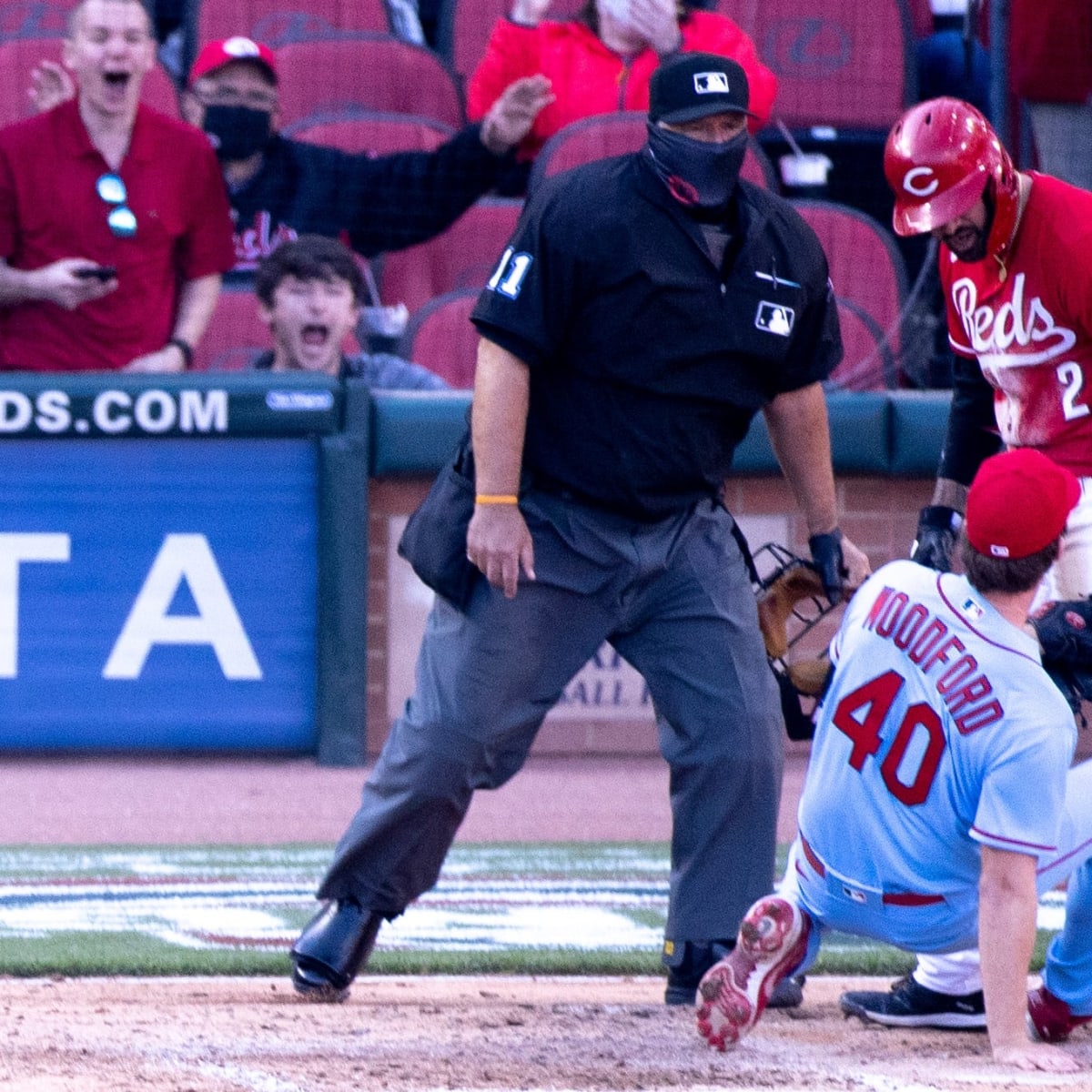 Cardinals, Reds clear benches after Nick Castellanos taunts