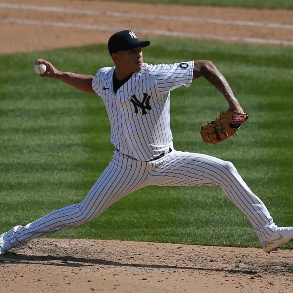 Yankees pitcher Jonathan Loaisiga works two scoreless innings in