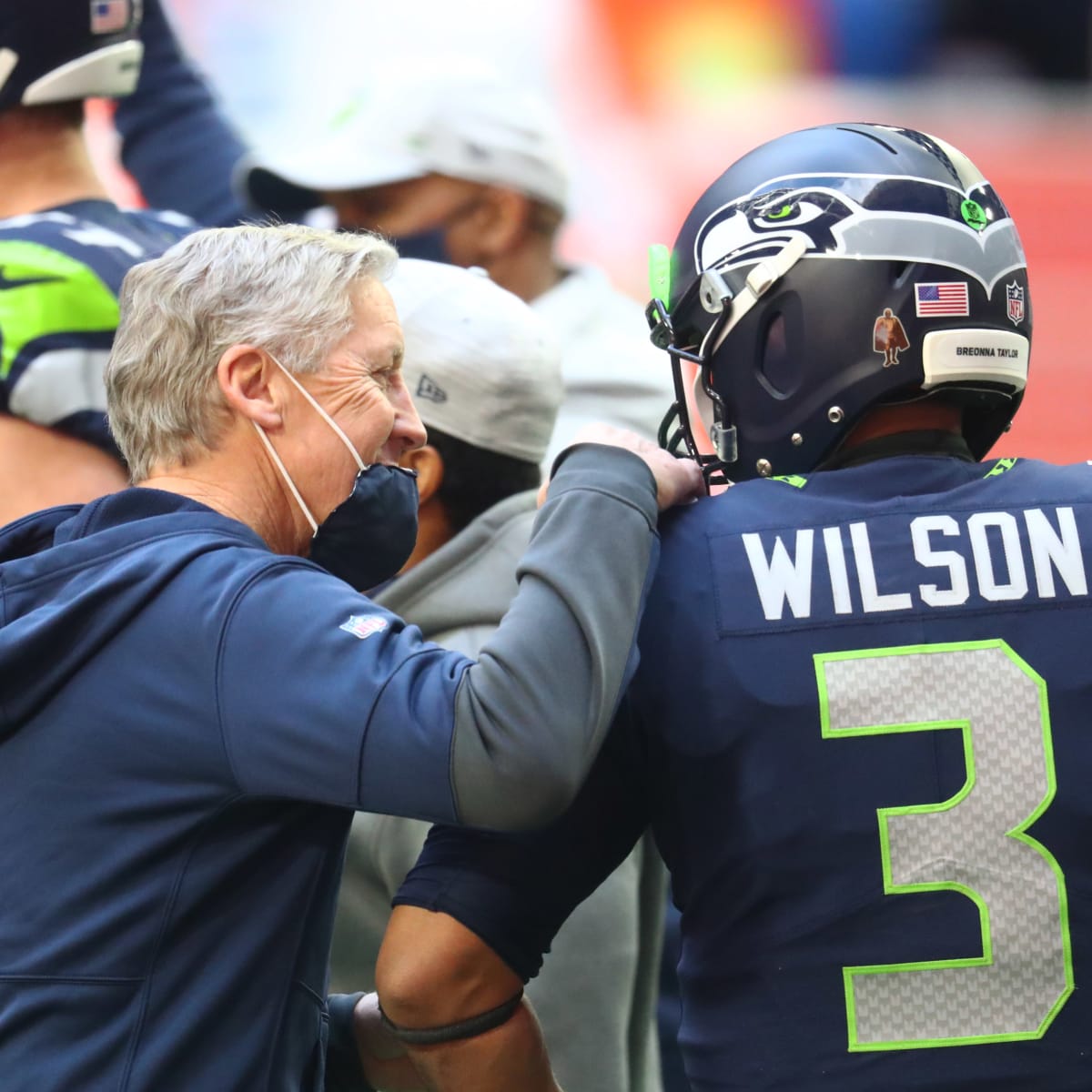 Bears sign Dalton all but ending chances of Seahawks trading Russell Wilson, NFL