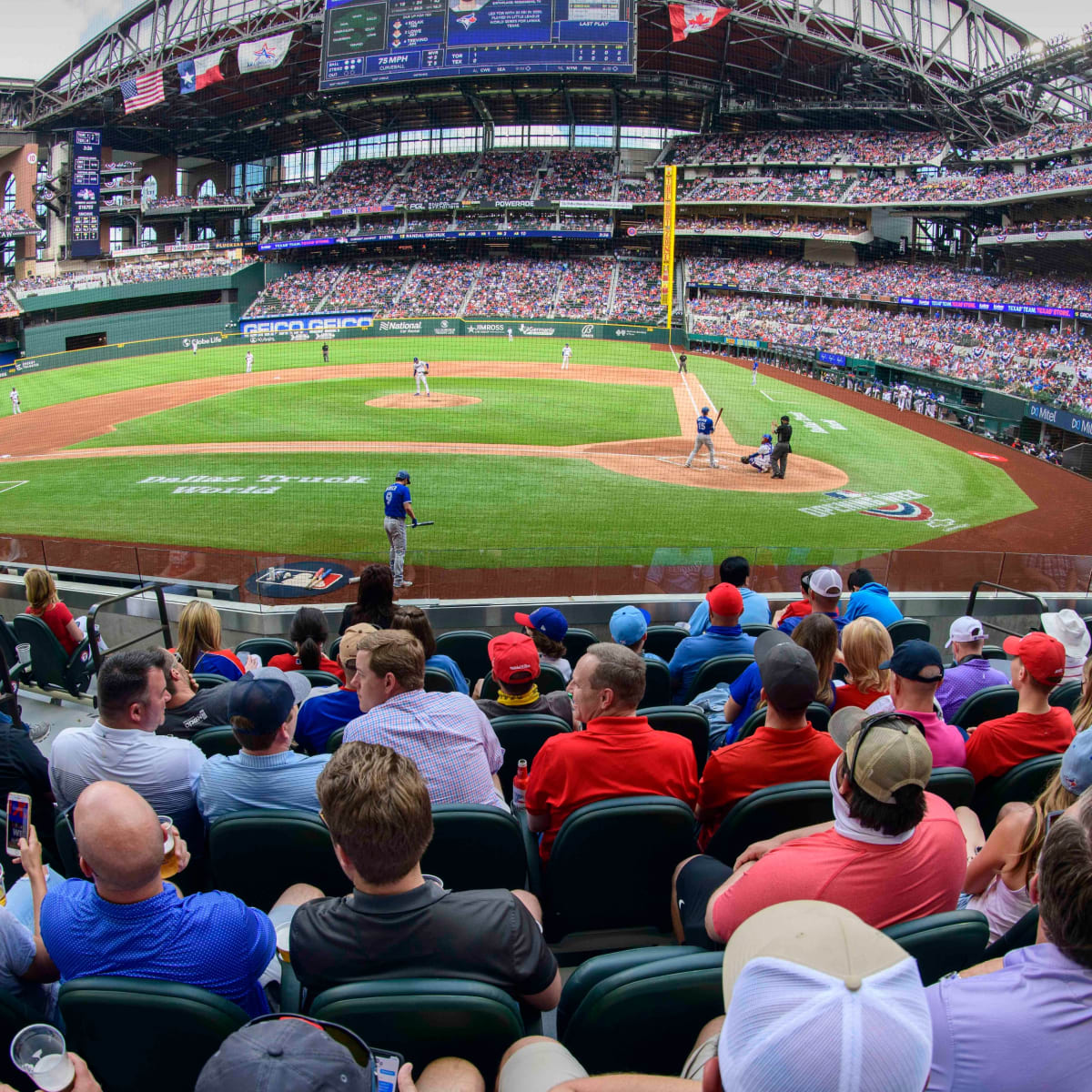 Texas Rangers home opener: Globe Life Field filed to capacity