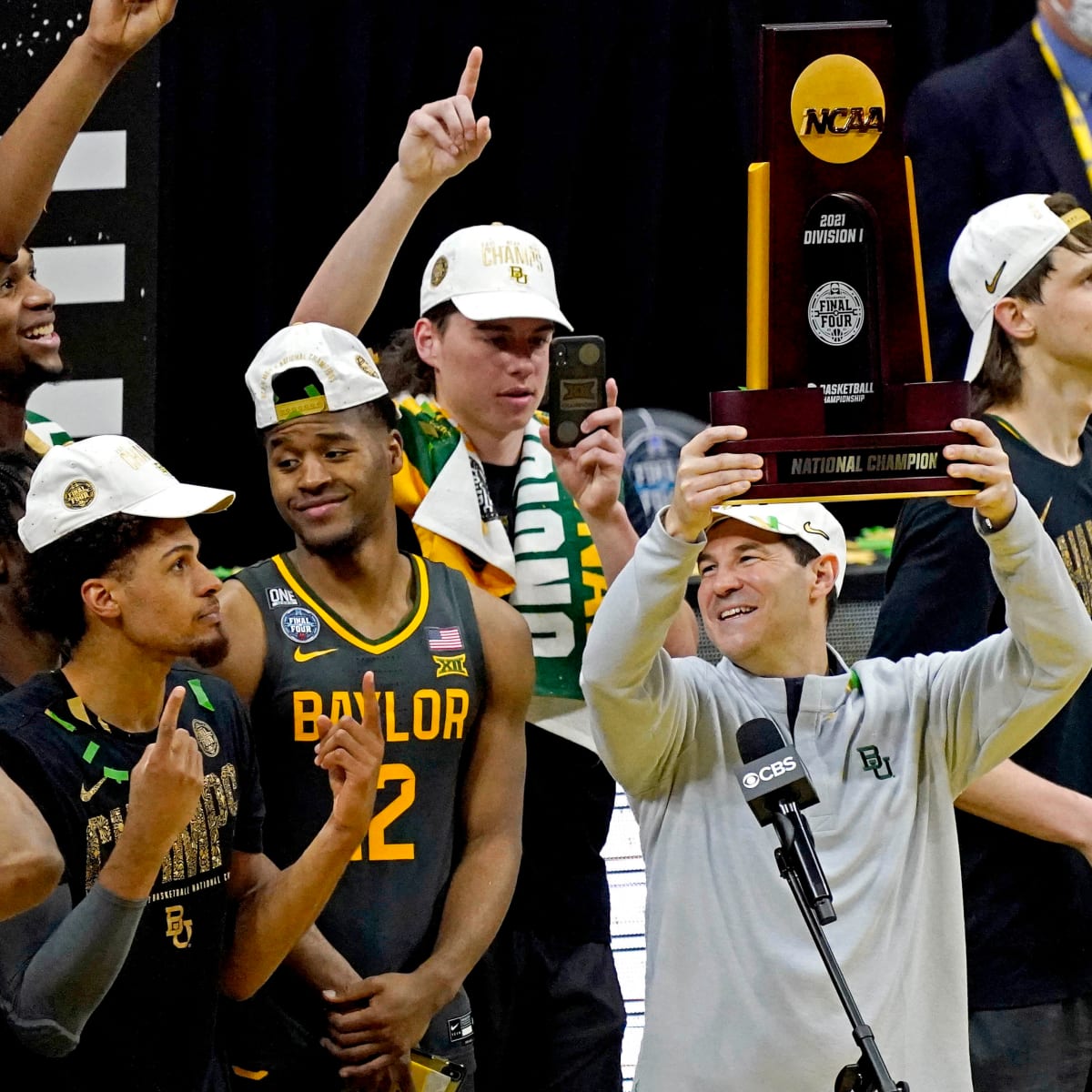 No. 1 MBB Wins National Championship - Baylor University Athletics