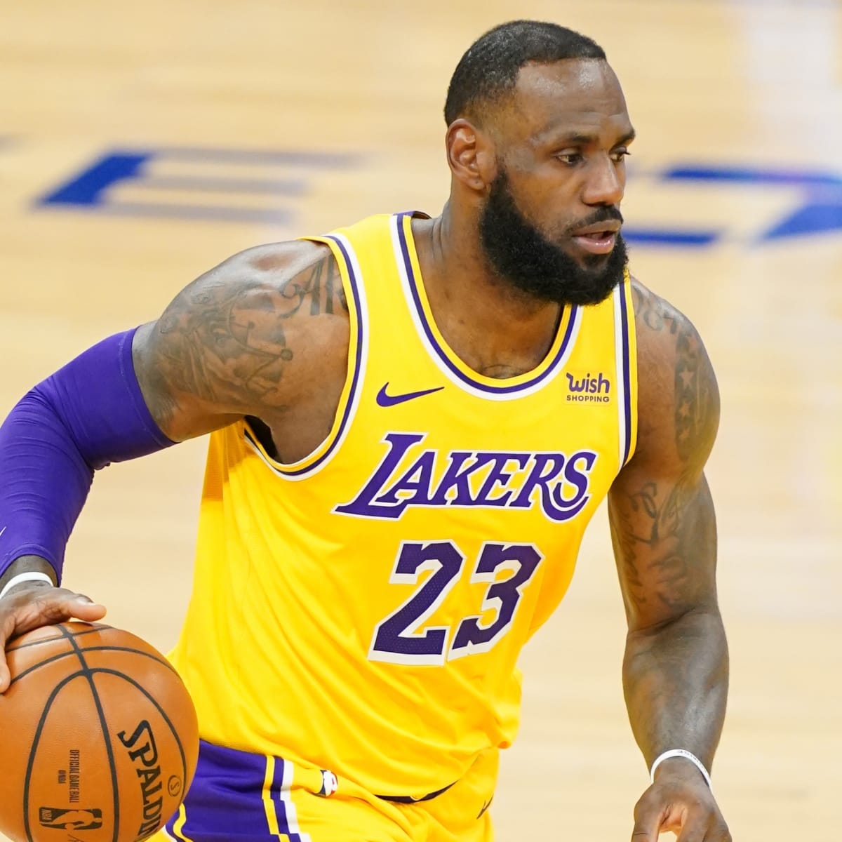 LeBron James explains why he deleted tweet about police shooting