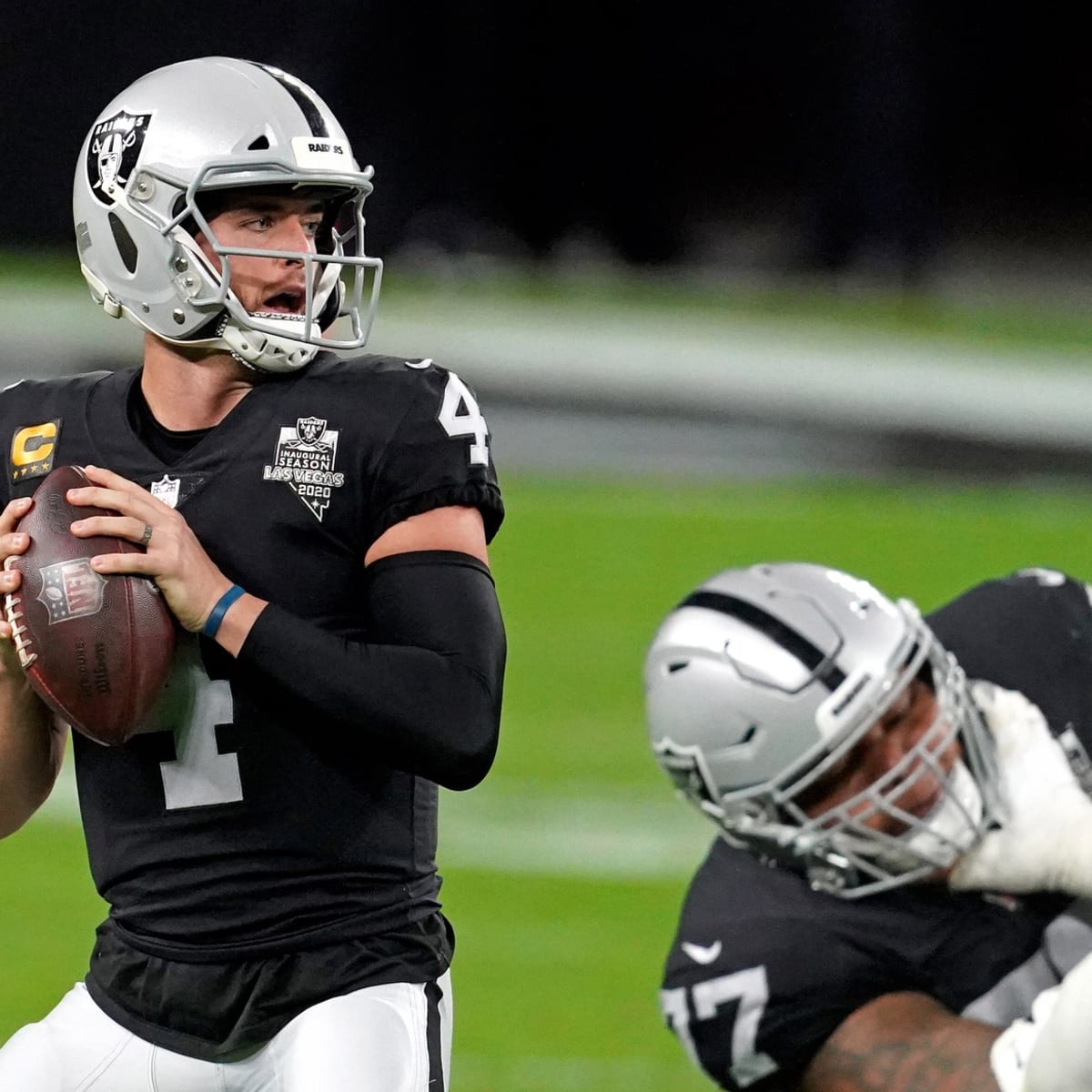 Los Angeles Chargers outlast the Las Vegas Raiders, 24-17 - Sports  Illustrated Las Vegas Raiders News, Analysis and More