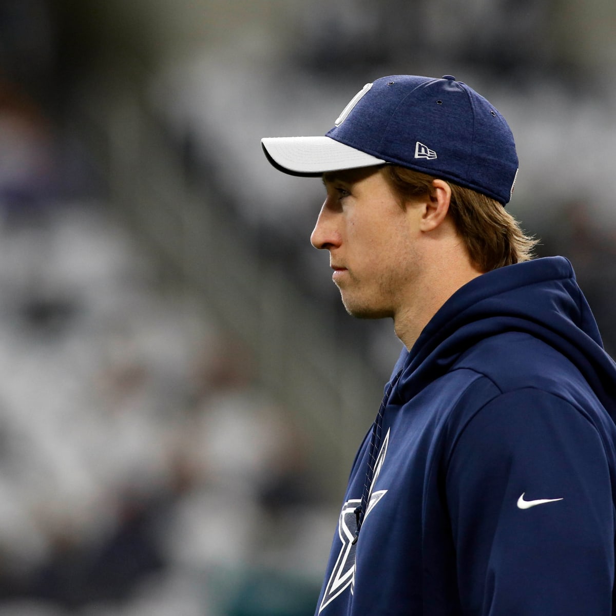 Why Dallas Cowboys linebacker Sean Lee has been forced to leave the locker  room with no underwear, socks after games