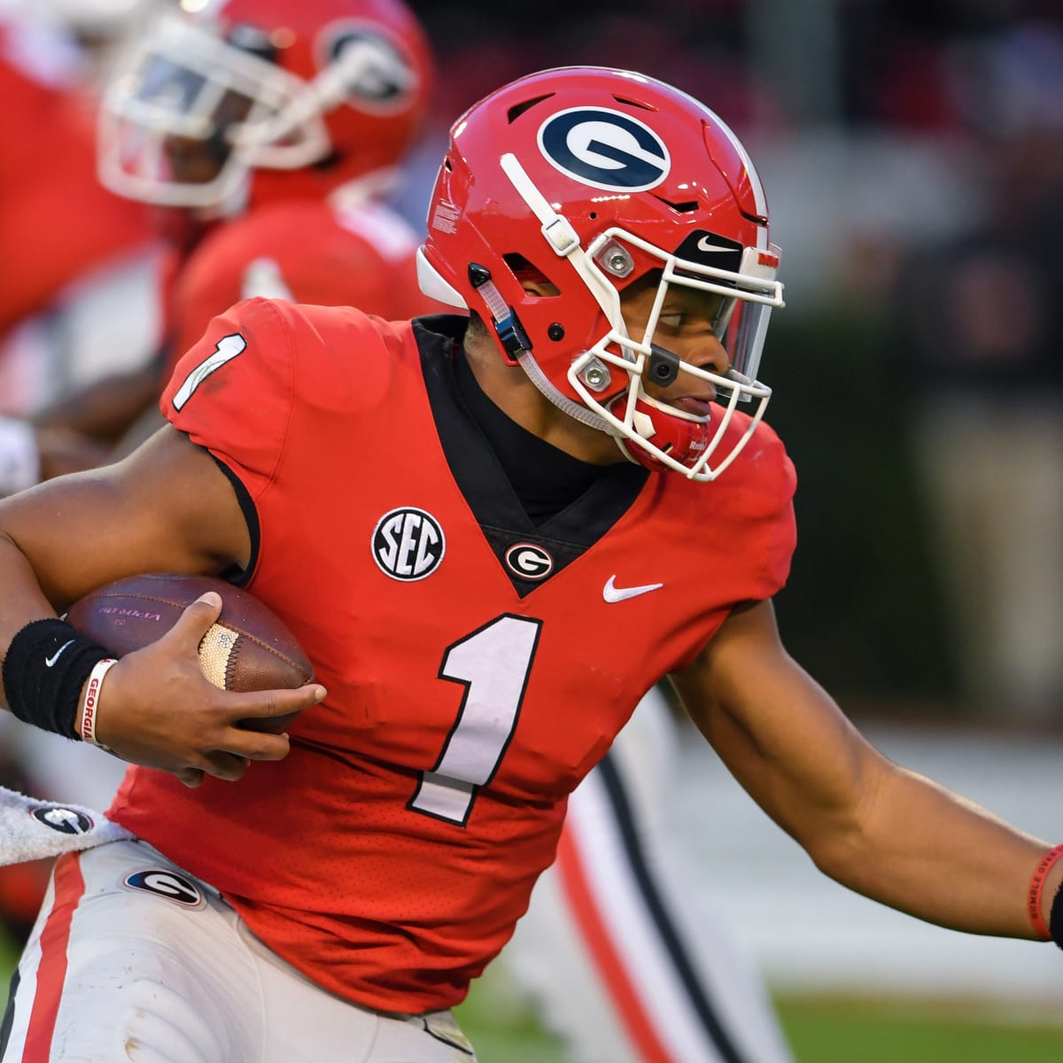 Justin Fields Now Betting Favorite To Land With The San Francisco 49ers