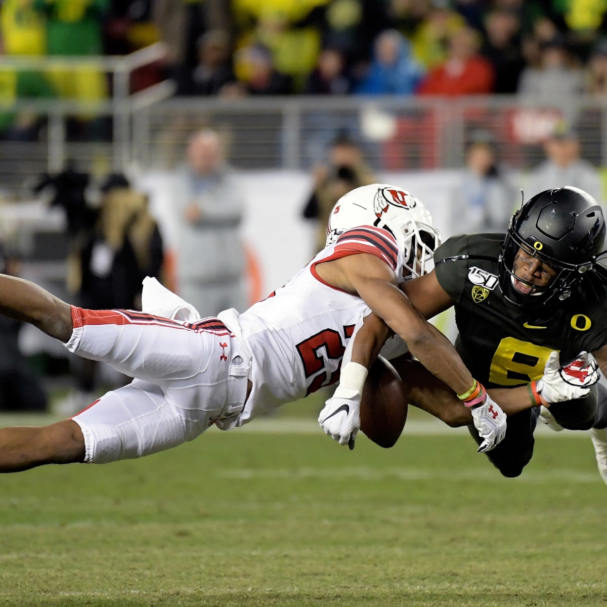 Oregon safety Jevon Holland becomes first Canadian player selected