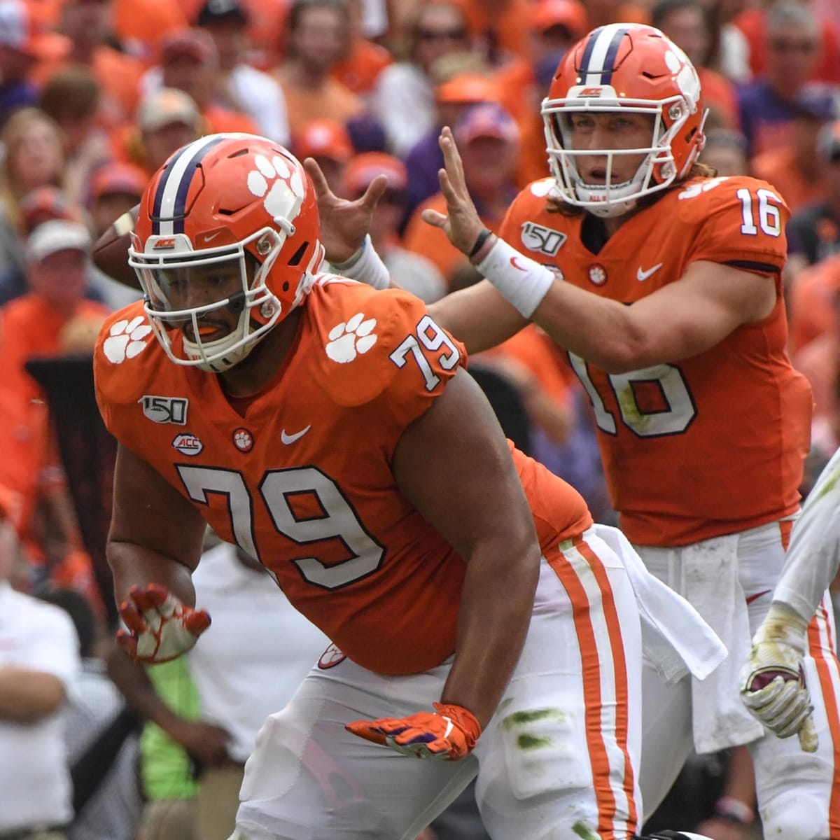 Cincinnati Bengals guard Jackson Carman (79) looks to make a block