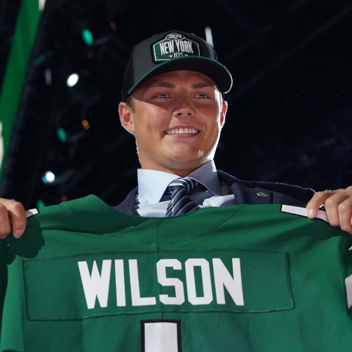 Jets QB Zach Wilson Shows Wheels With Long TD Run Against Jaguars