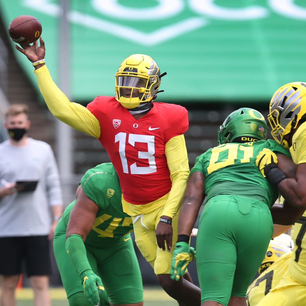 Top 8 Plays of Former Oregon Ducks QB Marcus Mariota's College Career -  Sports Illustrated Oregon Ducks News, Analysis and More