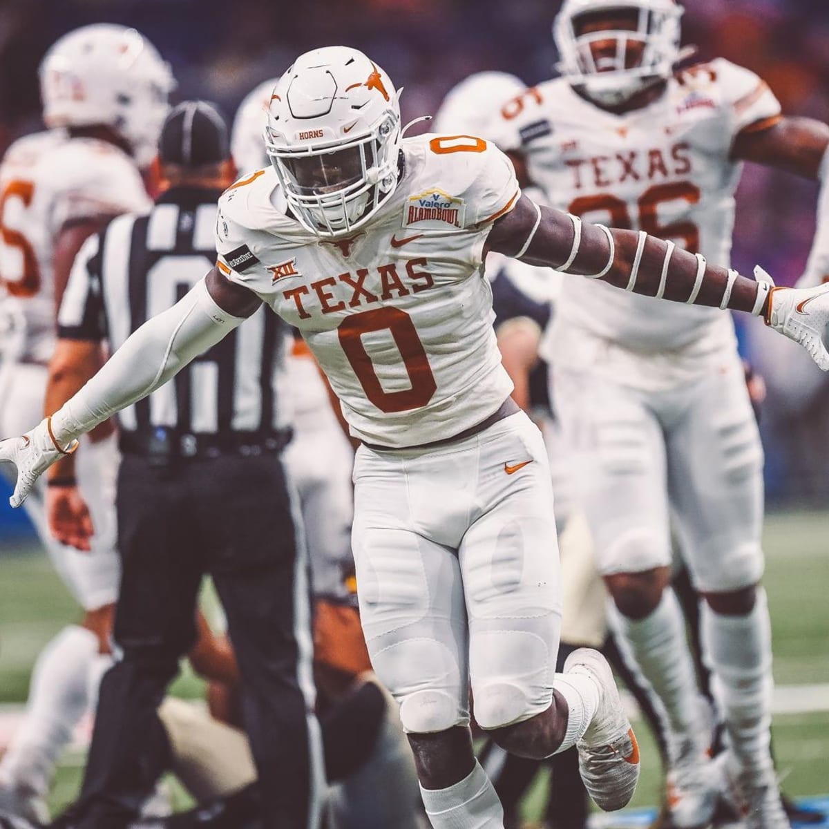 Where Does Longhorns' DeMarvion Overshown Rank As Potential 2022 NFL Draft  Pick? - Sports Illustrated Texas Longhorns News, Analysis and More