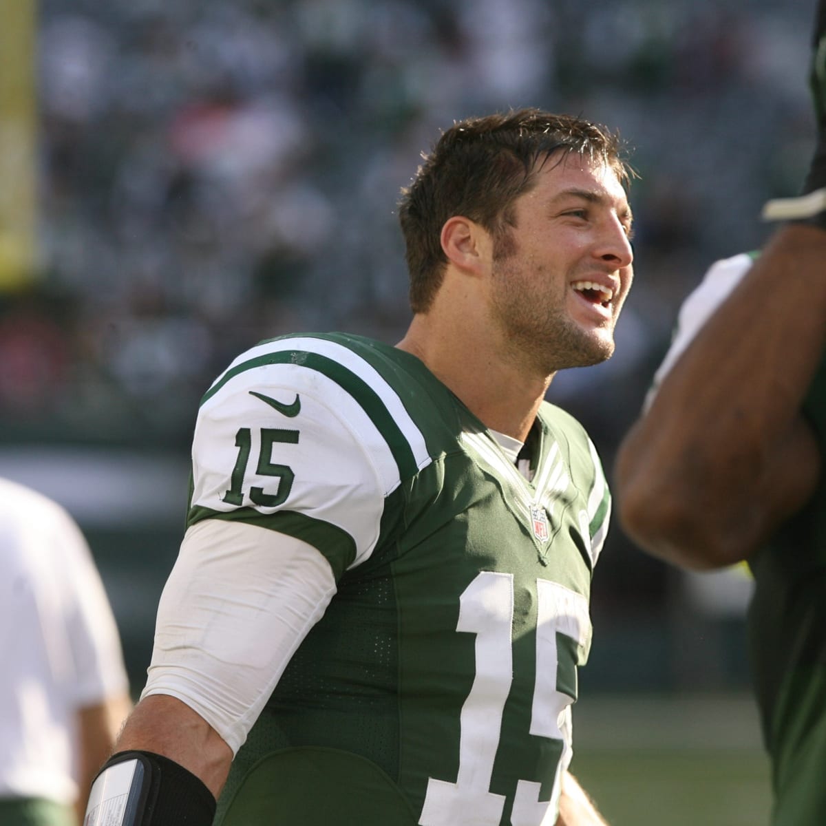 Tim Tebow Returns to NFL, Joins Jaguars as Tight End