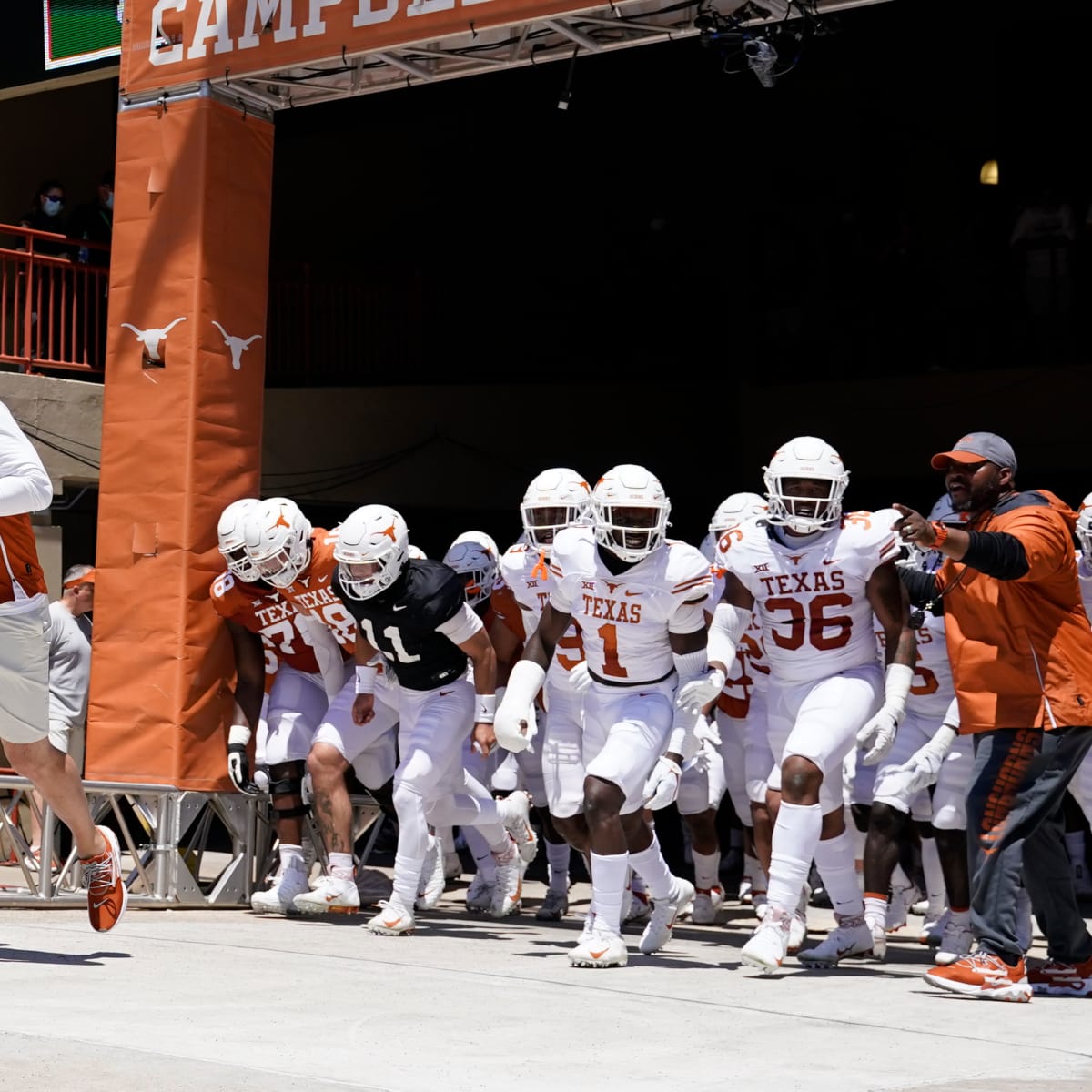 Texas Longhorns Uniforms Among the Most Iconic in the Nation - Sports  Illustrated Texas Longhorns News, Analysis and More