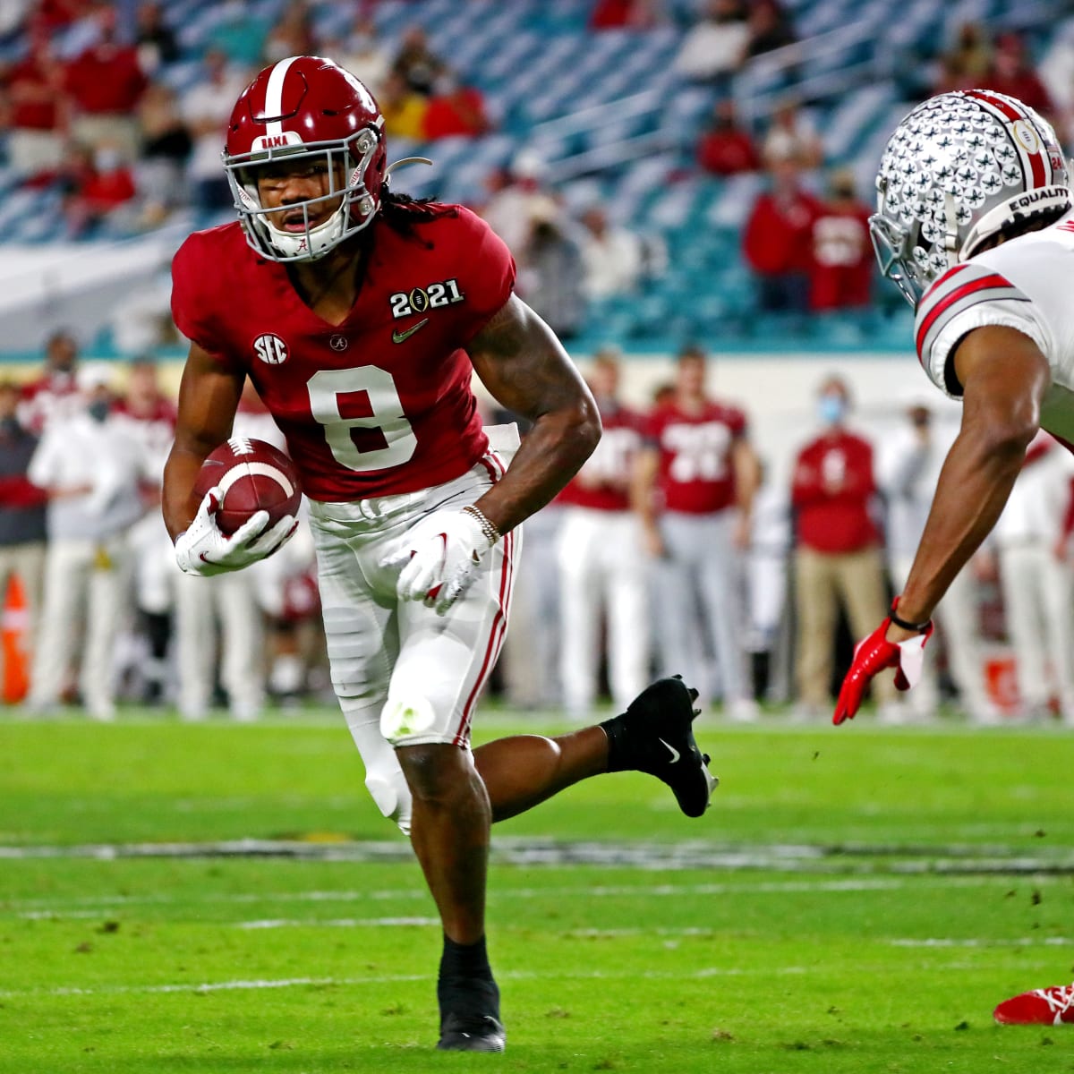 Patriots hold Pre-Draft Visit with Alabama WR's John Metchie and