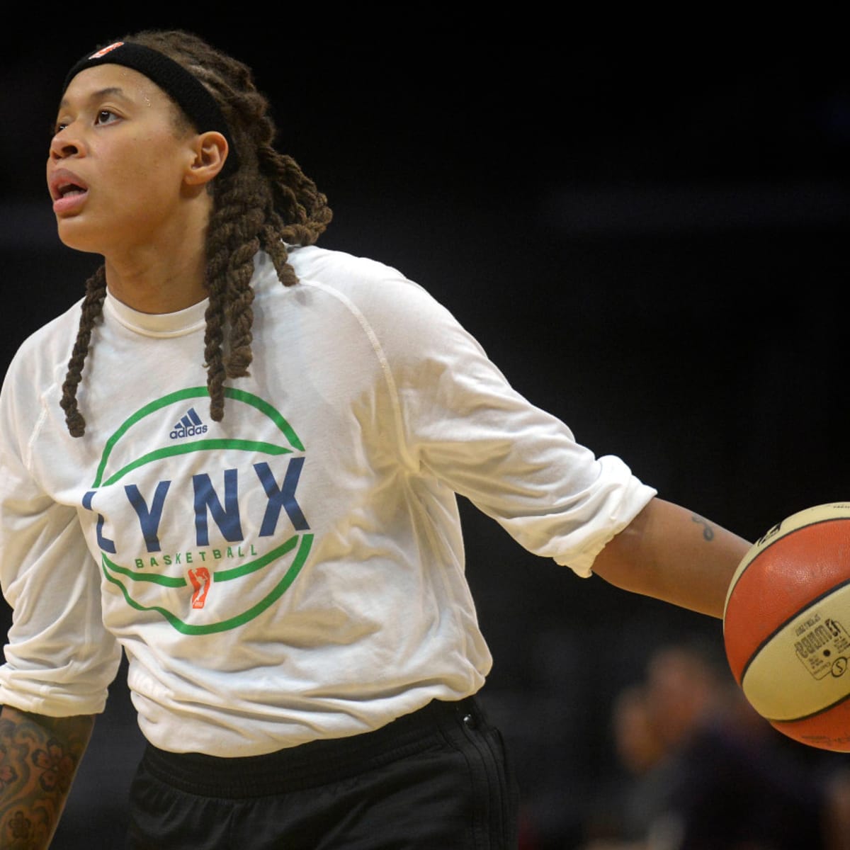 WNBA legend Seimone Augustus to retire after 15 seasons and join Los  Angeles Sparks' coaching staff 