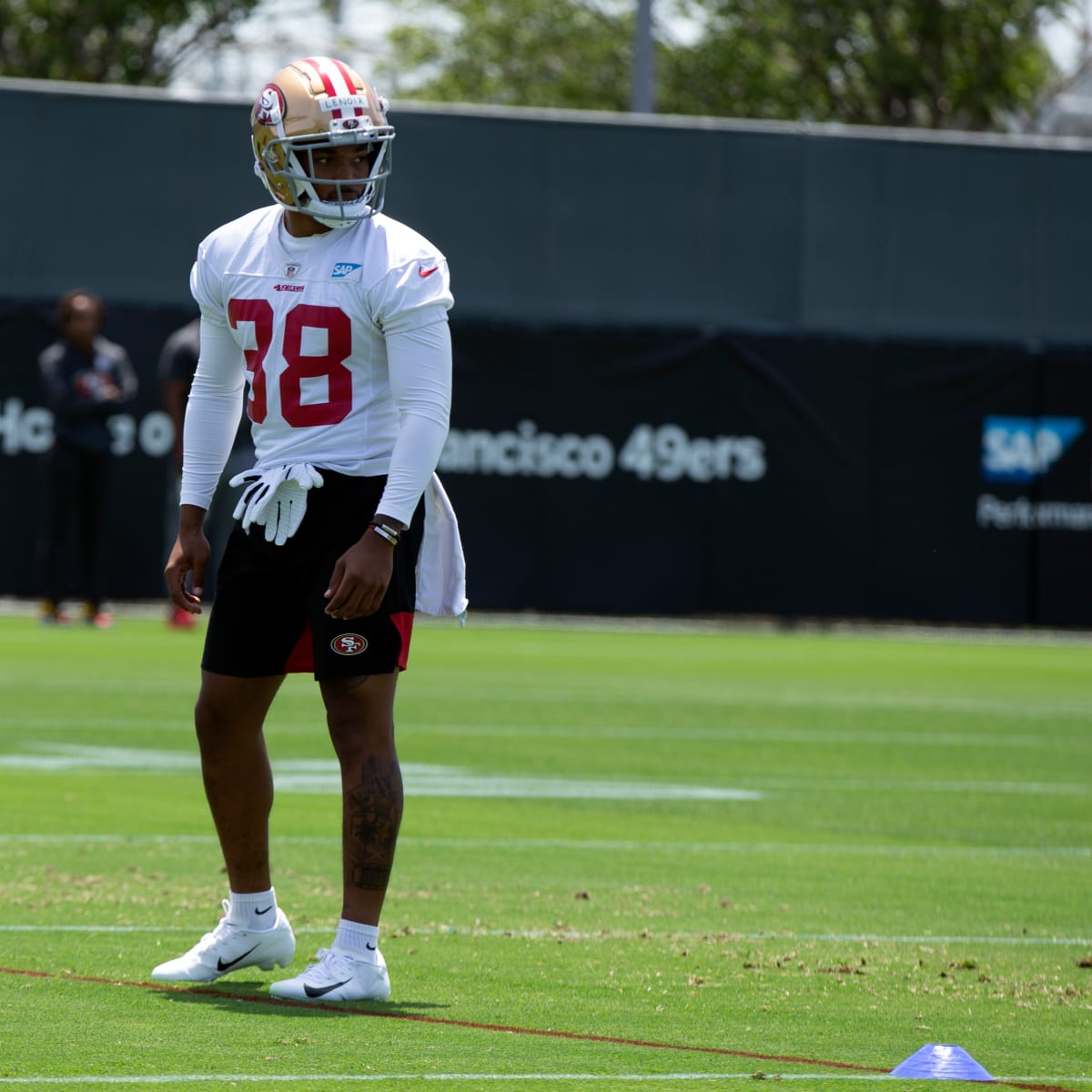 Rookie CB Deommodore Lenoir Records a Pick vs. Chiefs