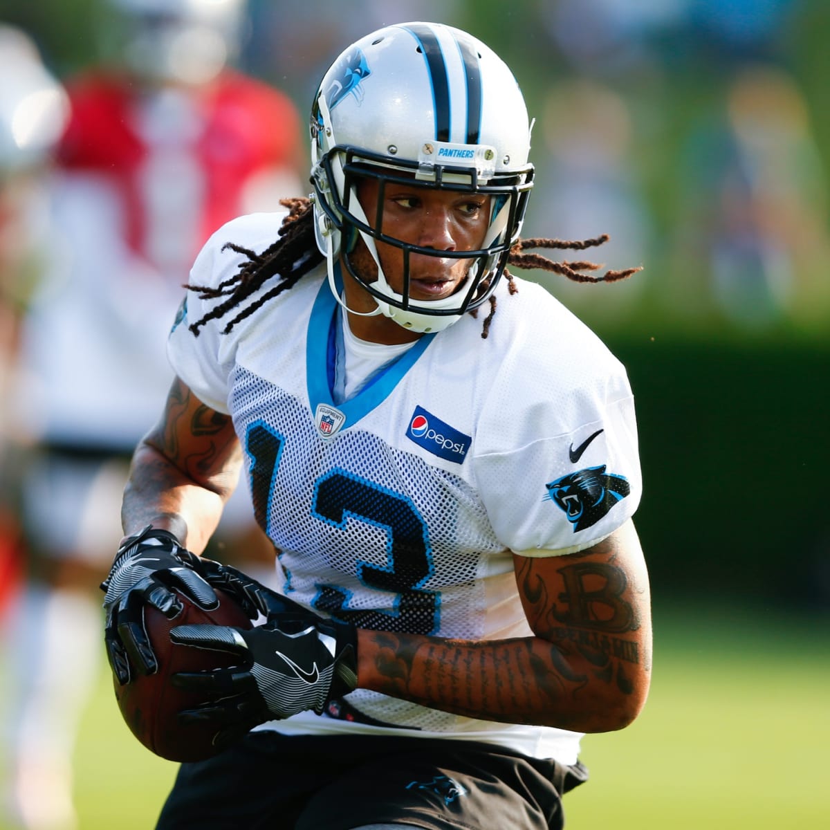 Giants Cut Former Panthers WR Kelvin Benjamin - Sports Illustrated Carolina  Panthers News, Analysis and More