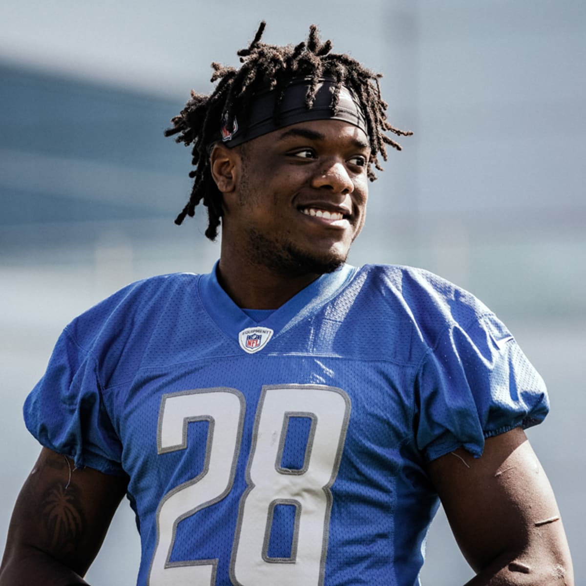 Detroit Lions running back Jermar Jefferson runs the ball during an NFL  football practice in Allen Park, Mich., Saturday, July 30, 2022. (AP  Photo/Paul Sancya Stock Photo - Alamy