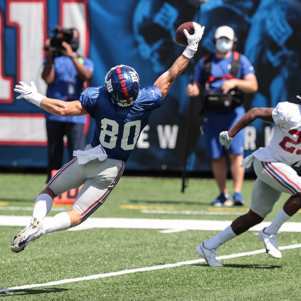 Alex Bachman's do-it-all performance encourages New York Giants