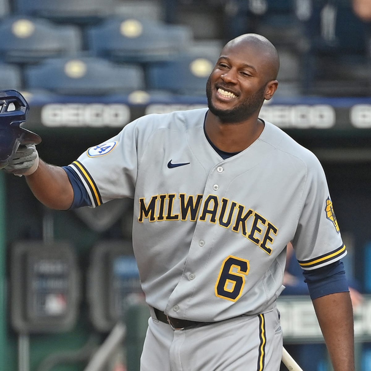 Milwaukee Brewers Center Fielder Lorenzo Cain Was Reminded He's 'Forever  Royal' In His Return to Kansas City - Sports Illustrated Kansas City Royals  News, Analysis and More