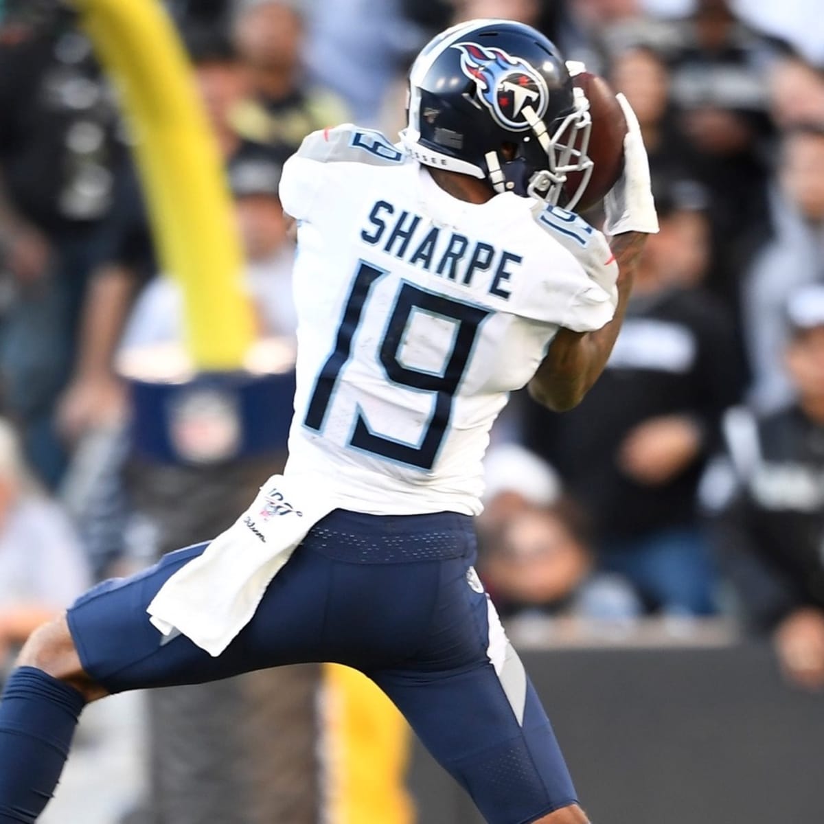 Will Compton Does Not Get Caught Up in Numbers Game - Sports Illustrated  Tennessee Titans News, Analysis and More