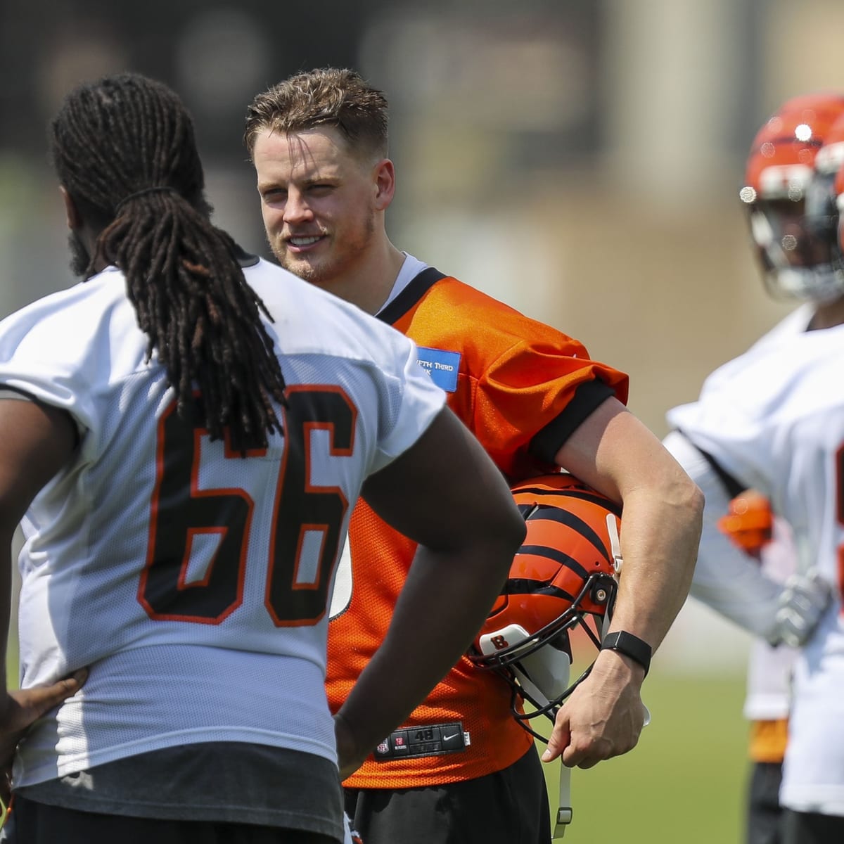 Bengals News: Joe Burrow praises offensive line in win vs Dolphins - Cincy  Jungle