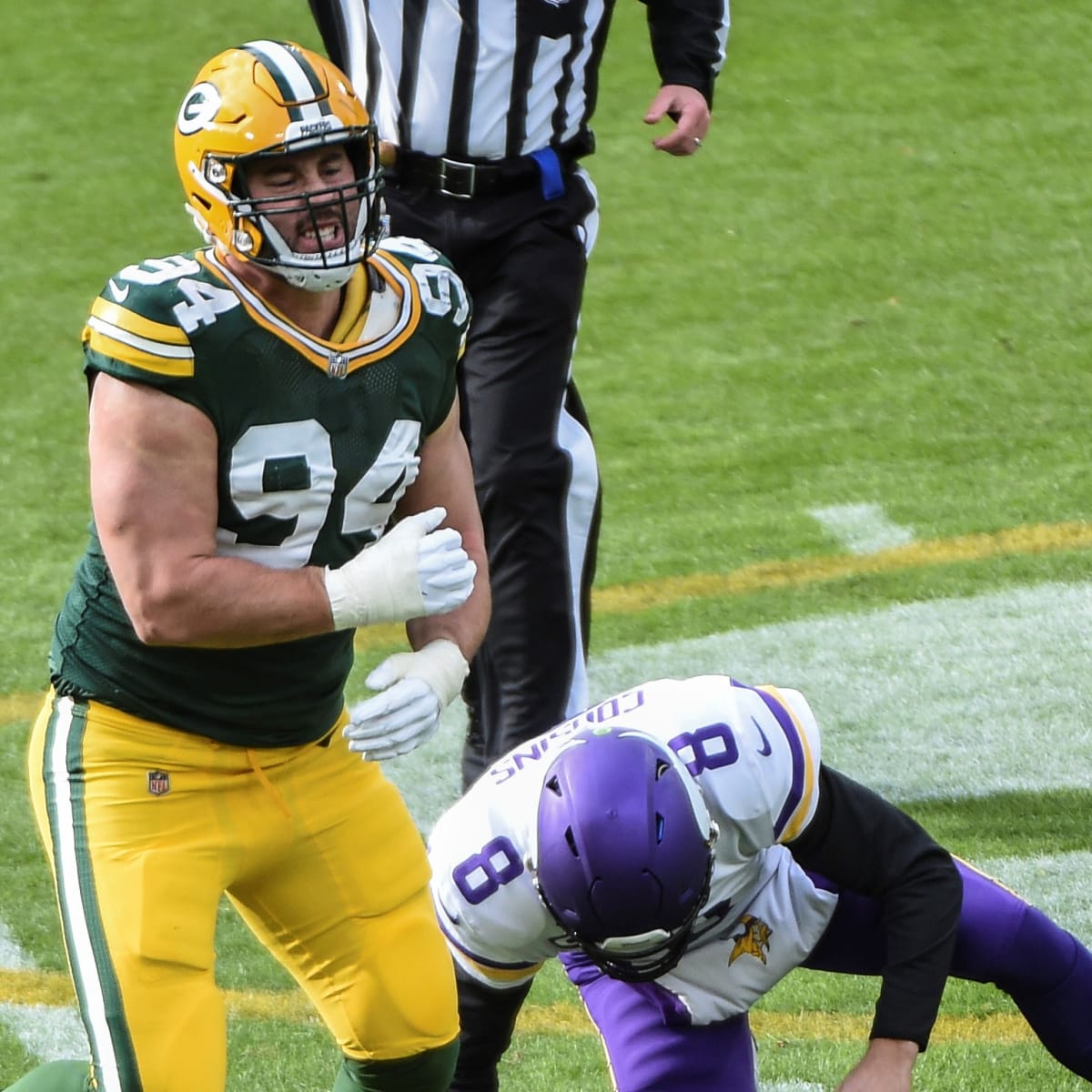 Packers News: Green Bay frees cap space with Dean Lowry salary conversion -  Acme Packing Company