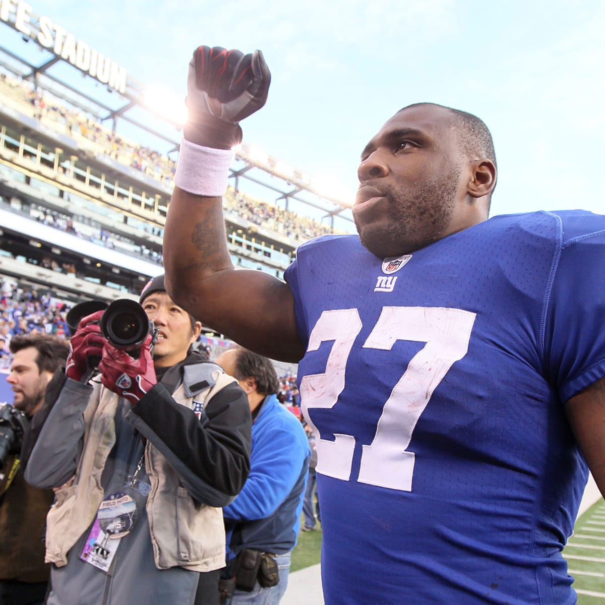 Details of Brandon Jacobs' contract with San Francisco 49ers 