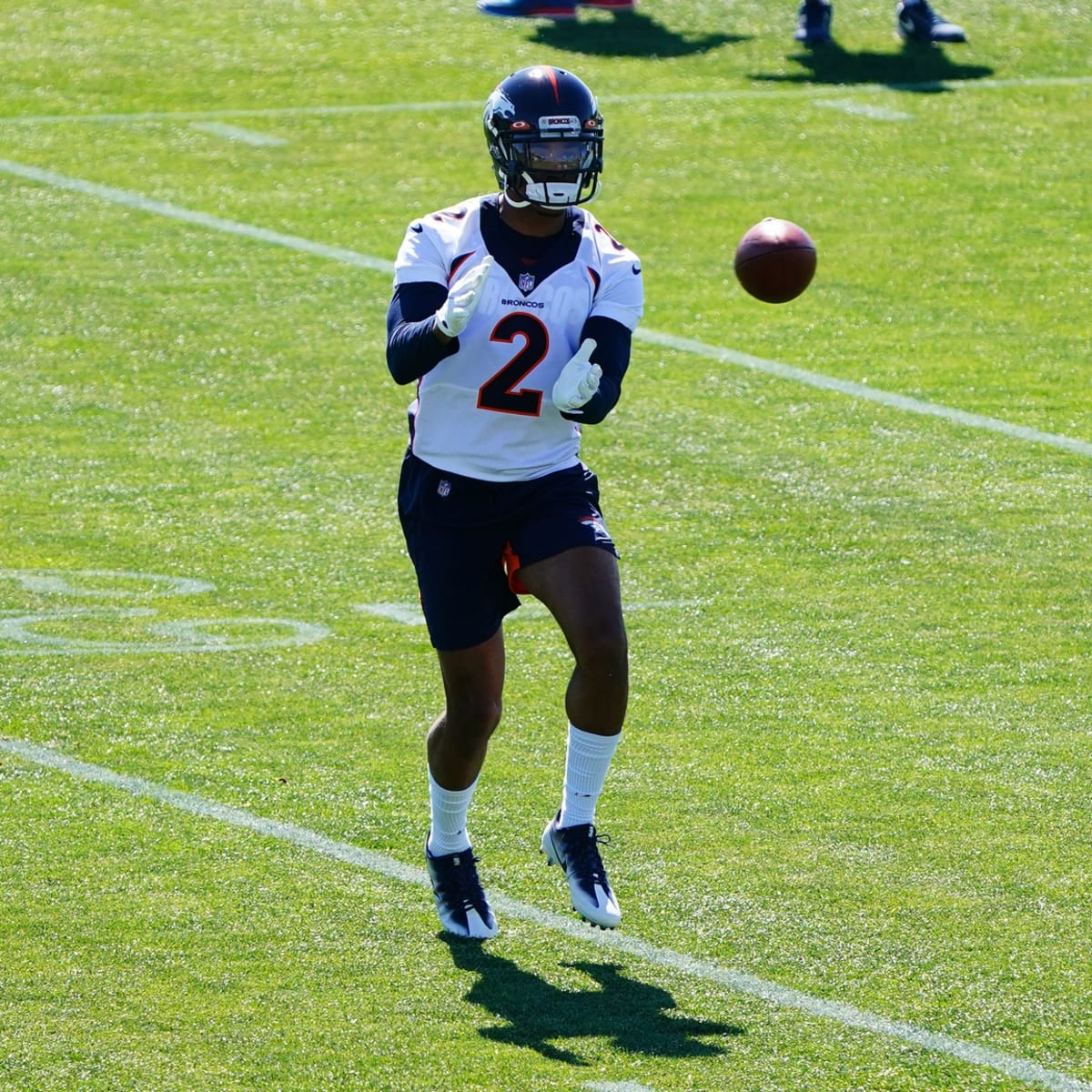 Broncos rookie CB Patrick Surtain II wows Vic Fangio with 'rare' camp:  'It's not too big for him'