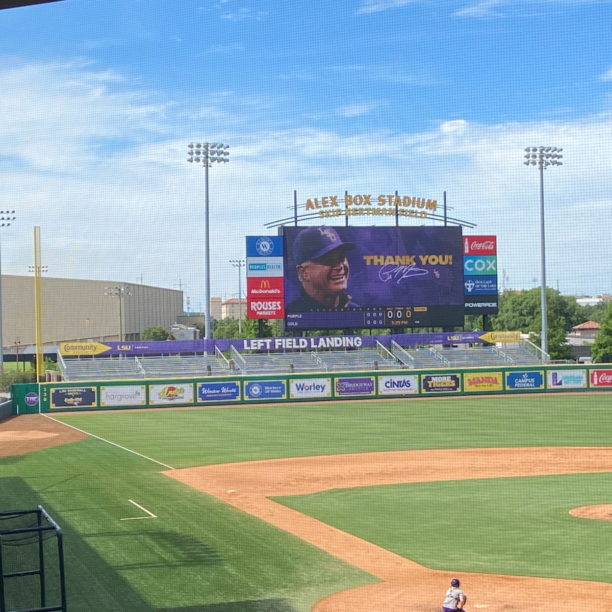 After eight years in the majors and a Gold Glove, DJ LeMahieu has embraced  Paul Mainieri's decision to move him to second base, LSU