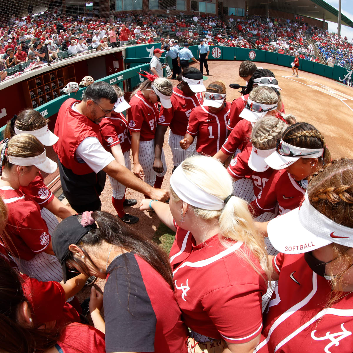 How to Watch Alabama in the 2023 Women's College World Series - Sports  Illustrated Alabama Crimson Tide News, Analysis and More