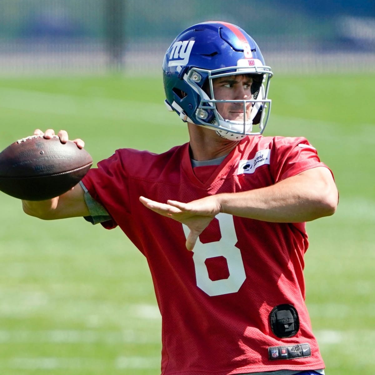 Giants 2nd Year QB Daniel Jones has added around 9 pounds of muscle this  offseason, along with putting an emphasis on improving his ball…