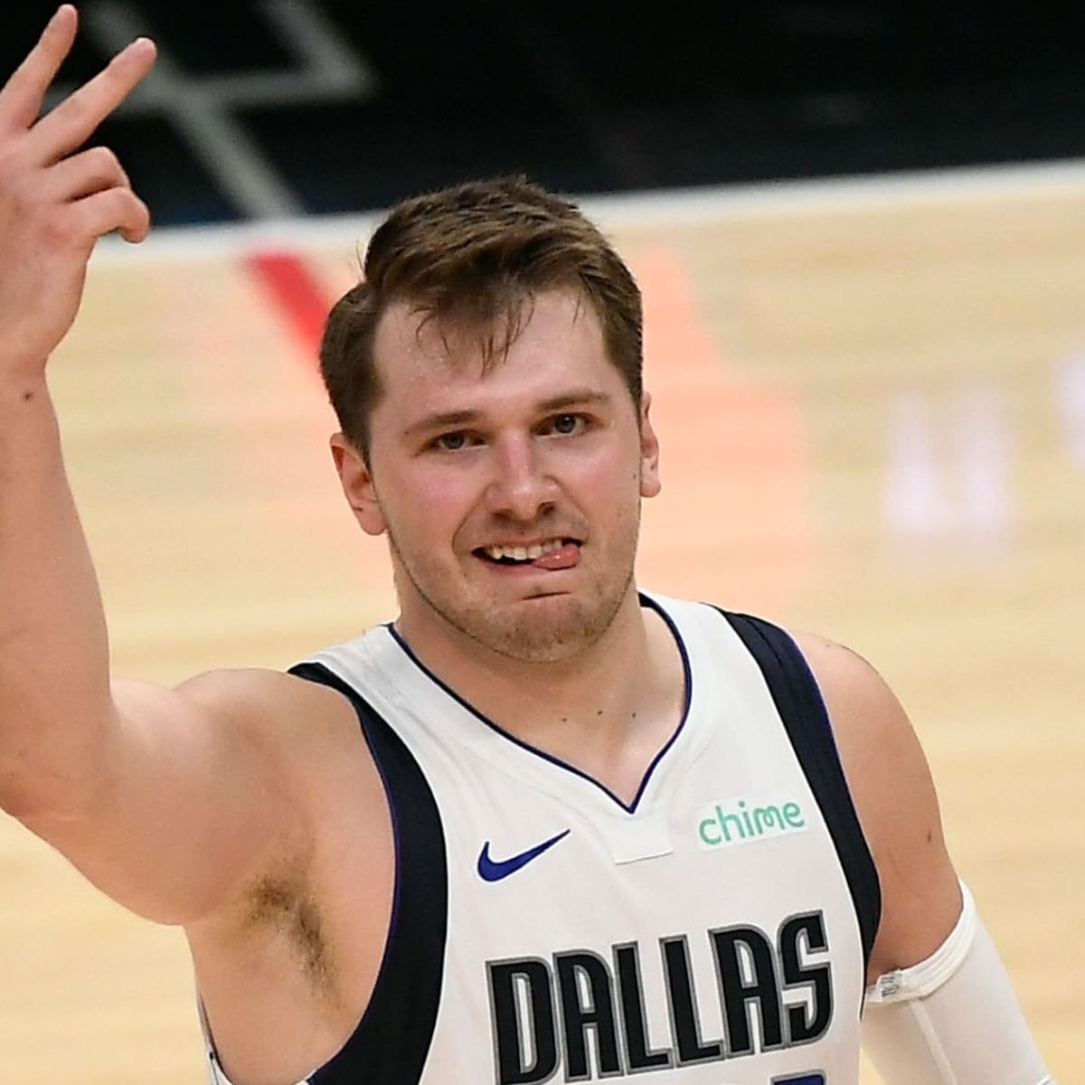 Luka Doncic pours in 42 points as Dallas Mavericks split games with Los  Angeles Clippers, NBA News