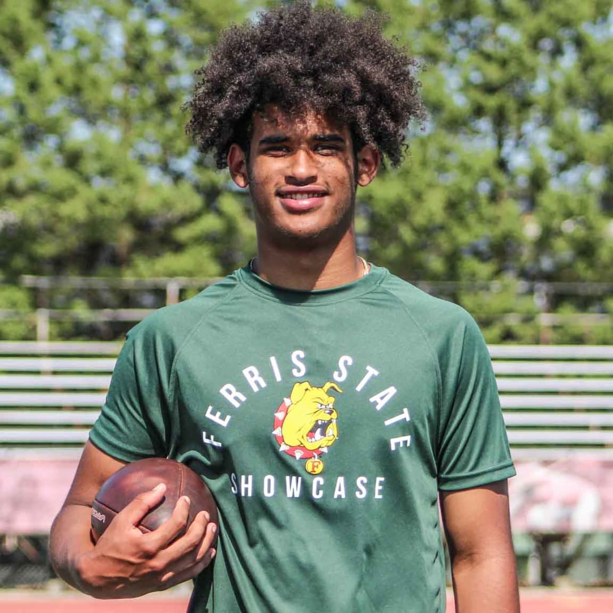 Michigan Football: Dante Moore is the key to U-M's 2023 recruiting class